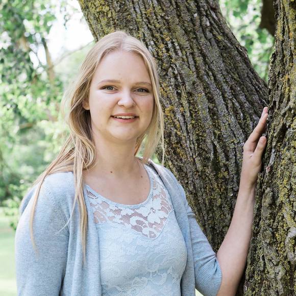 Meet your Posher, Rachel - Picture 1 of 1